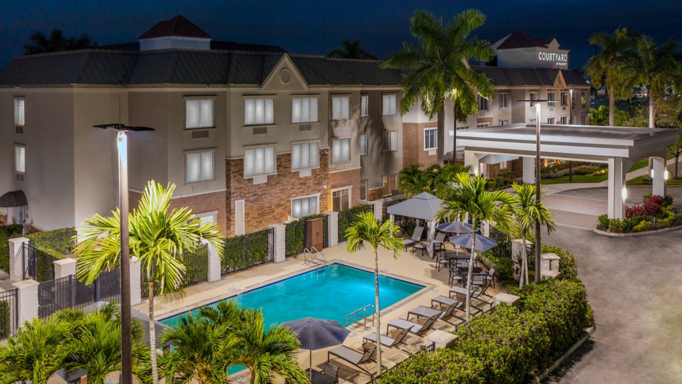 Courtyard by Marriott, Sarasota — PIP renovation delivered to brand standard by JMC